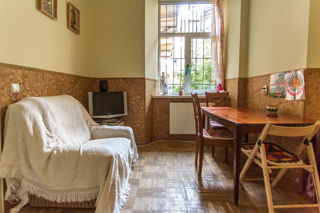 Magic Bus Hostel ลวีฟ ภายนอก รูปภาพ