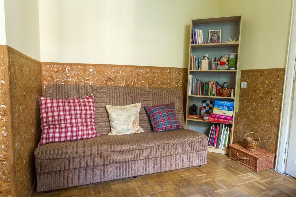 Magic Bus Hostel ลวีฟ ภายนอก รูปภาพ